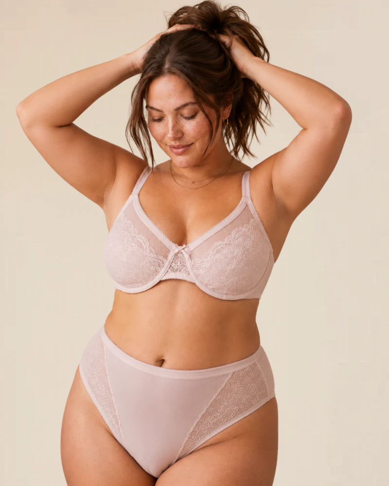 Full-Coverage Laced Minimizer Bra - Image 3